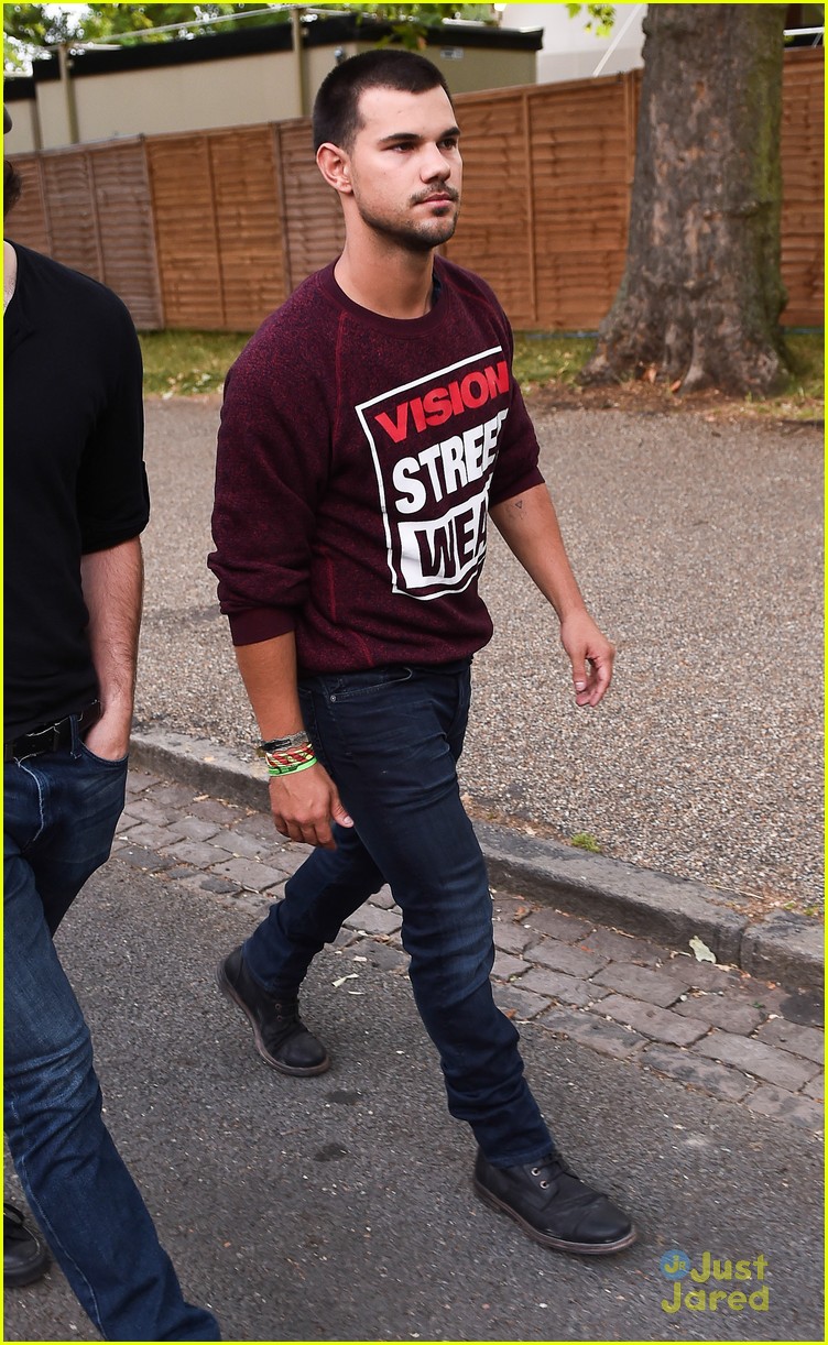 Taylor Lautner Shows How Big of a David Guetta Fan He Is