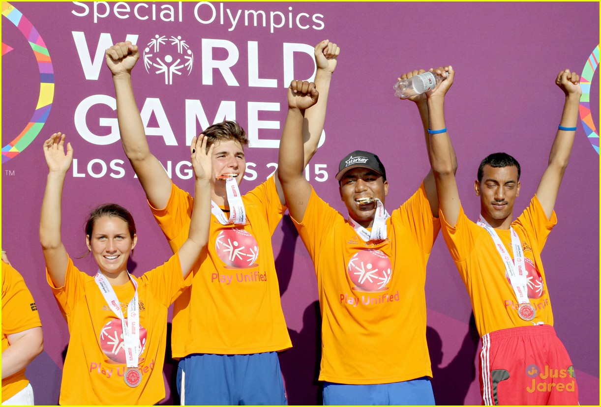 Kyle & Chris Massey Play In Special Olympics Unified Sports Experience Football Game