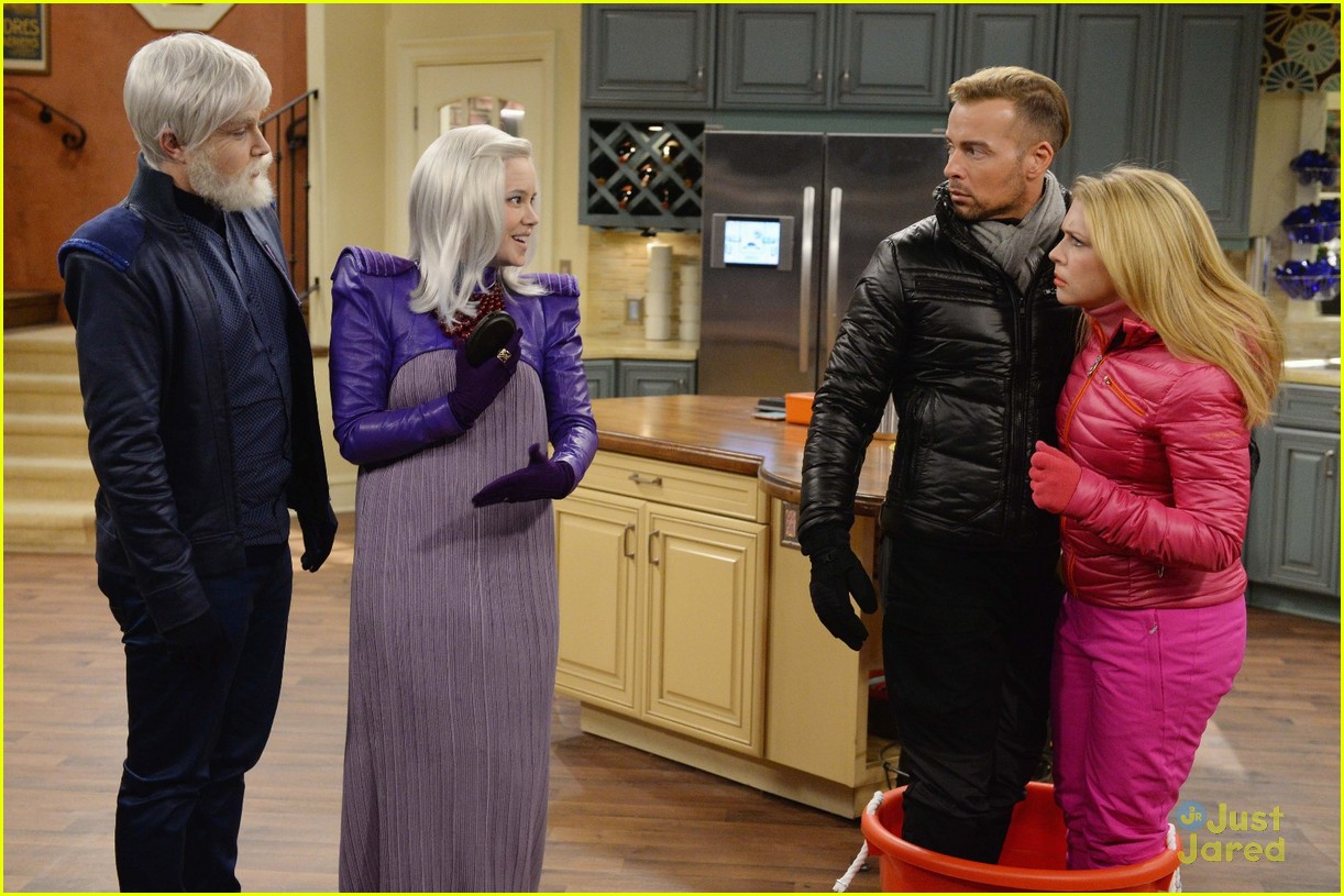 Lennox & Zander Grow Really Old Together In Flash-Forward 'Melissa & Joey' Tonight!