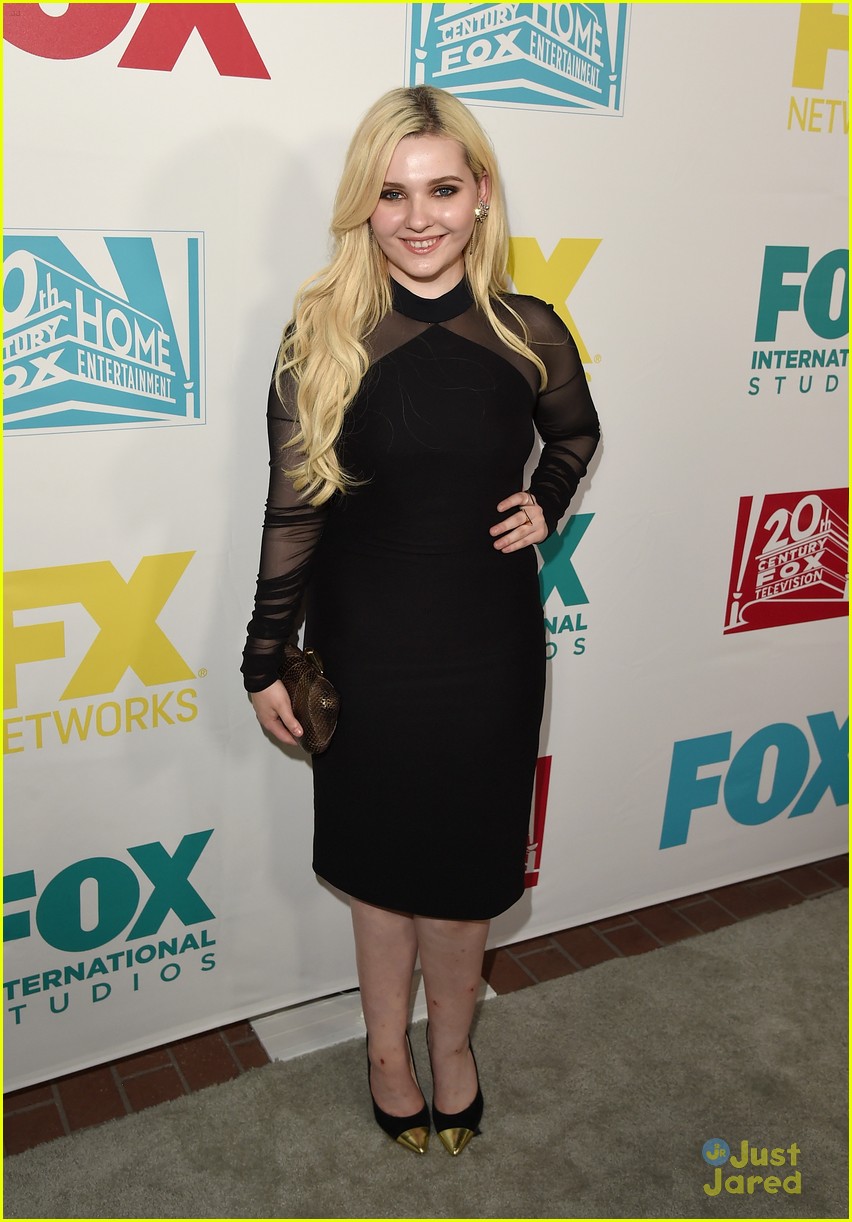Keke Palmer & Skyler Samuels Pal Up at Comic-Con 2015!