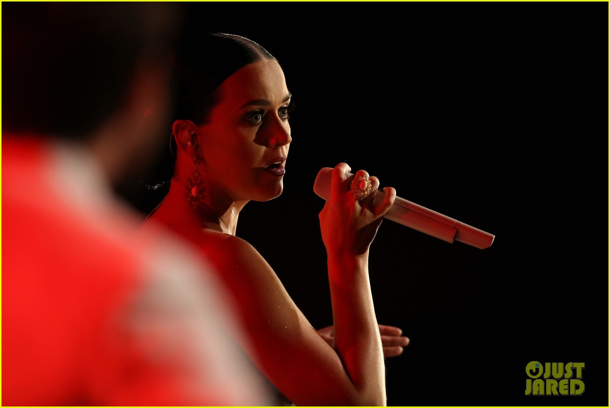 Katy Perry Jokes That She'll Run for President!