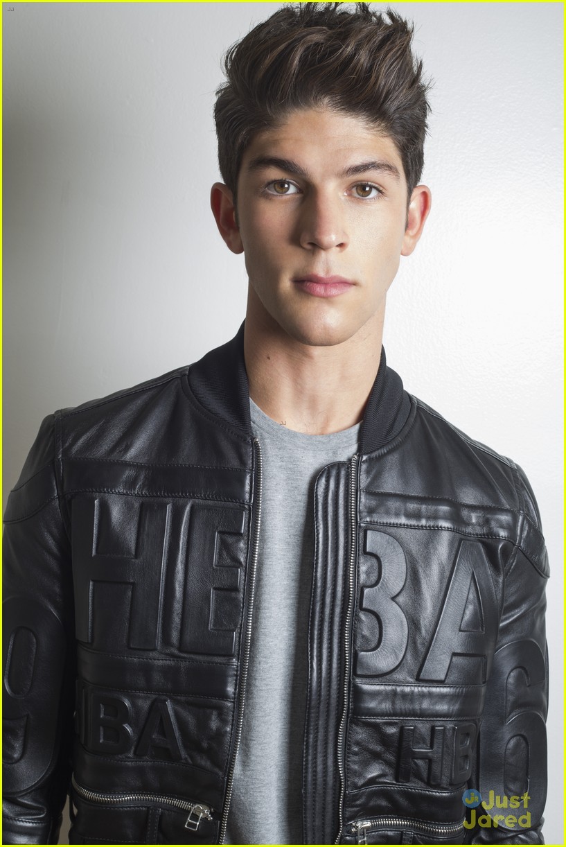 Rahart Adams Talks Jax & Emma, & the Final Season of 'Every Witch Way' (JJJ Interview)
