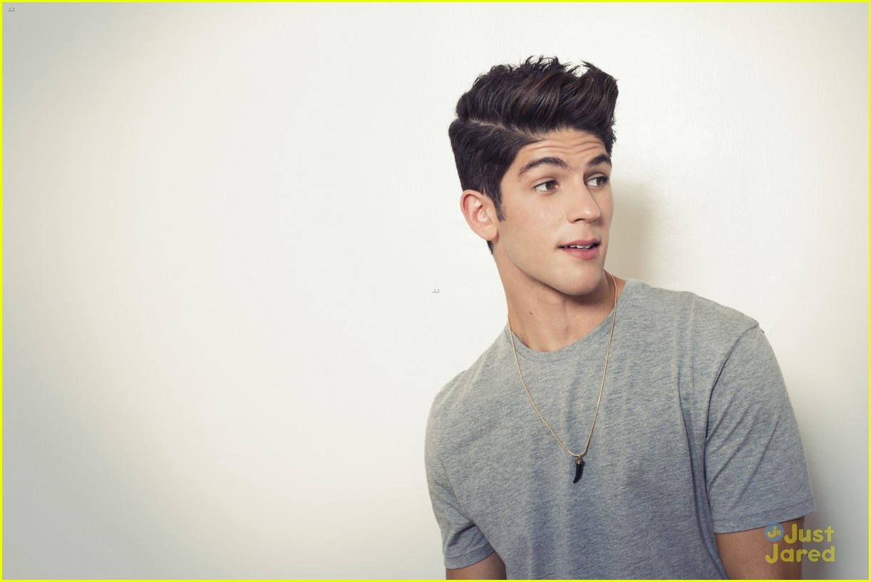 Rahart Adams Talks Jax & Emma, & the Final Season of 'Every Witch Way' (JJJ Interview)