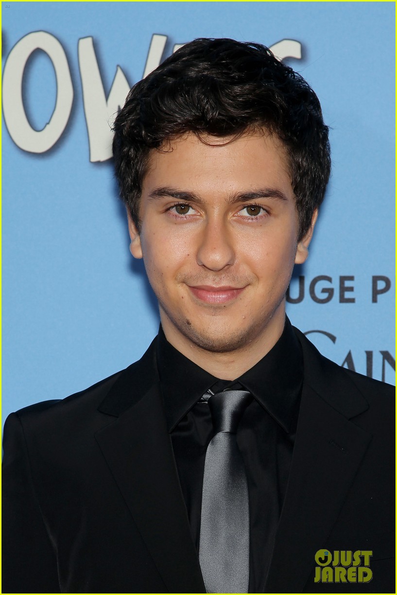 Nat Wolff Attends 'Paper Towns' Premiere with Halston Sage!