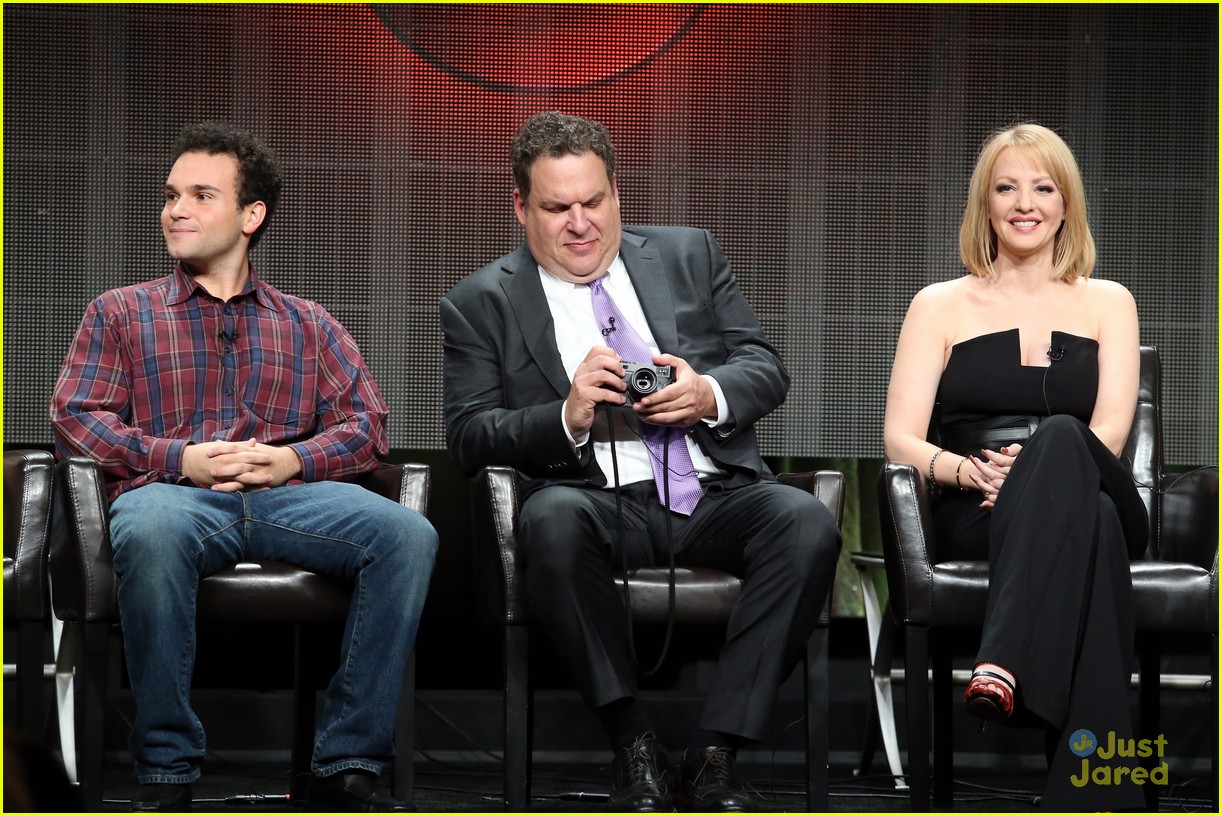 AJ Michalka's Character Lainey Will Get Troy Gentile's Barry Dancing In His Underwear This Season On 'The Goldbergs'
