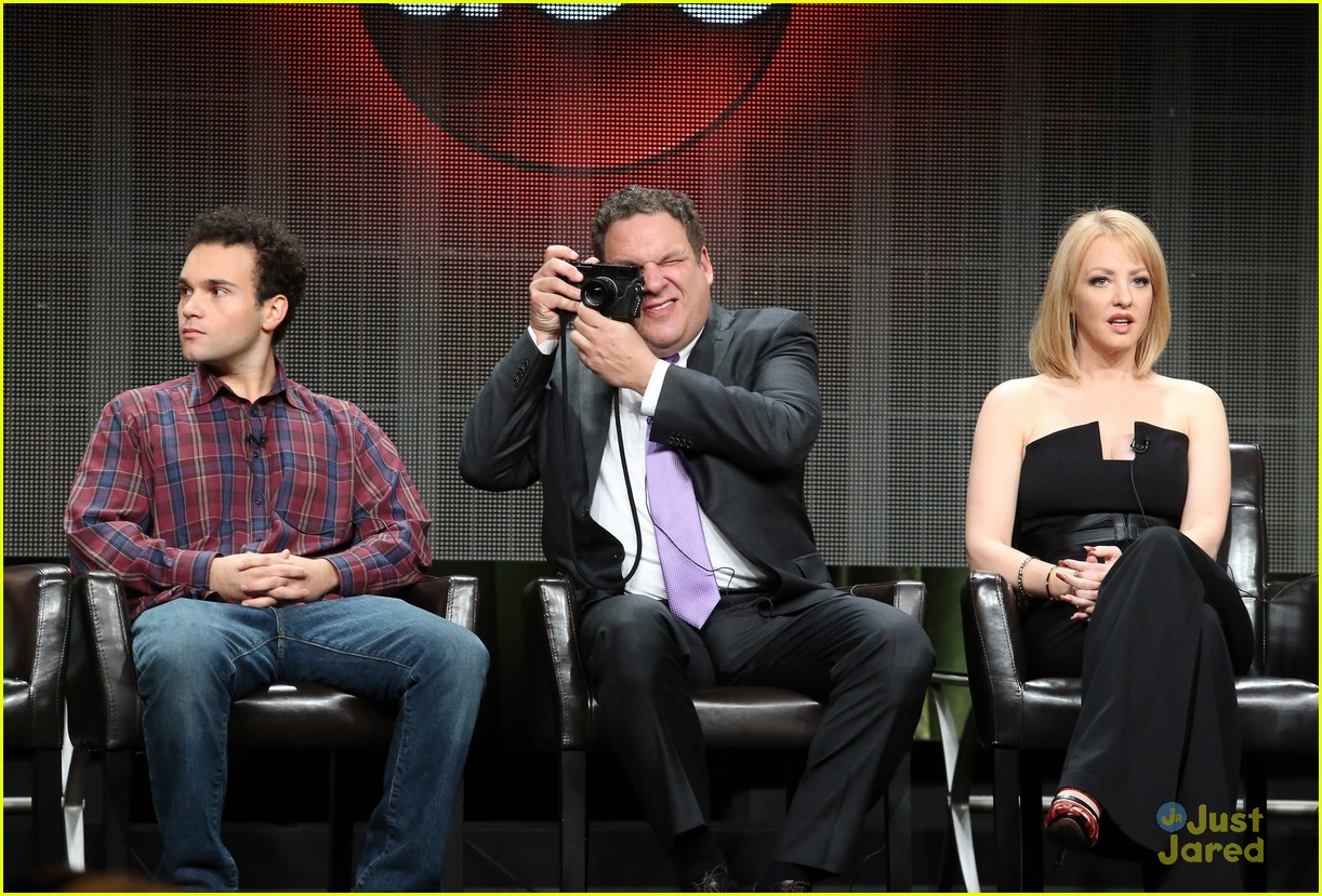 AJ Michalka's Character Lainey Will Get Troy Gentile's Barry Dancing In His Underwear This Season On 'The Goldbergs'