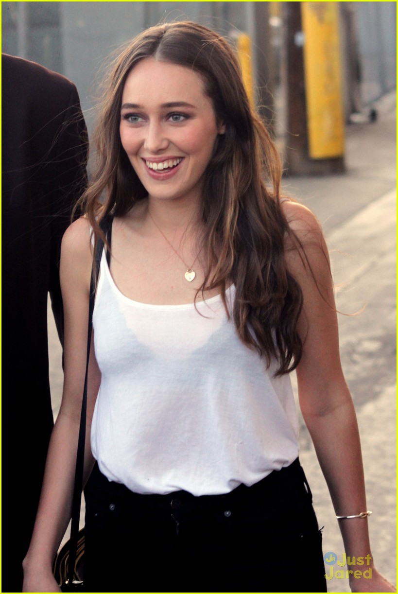 Alycia Debnam-Carey Promotes 'Fear Of The Walking Dead' On 'Kimmel'
