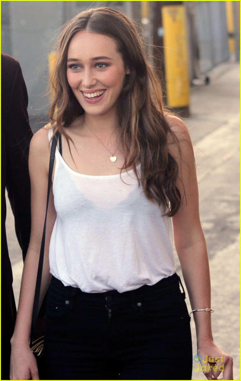 Alycia Debnam-Carey Promotes 'Fear Of The Walking Dead' On 'Kimmel'