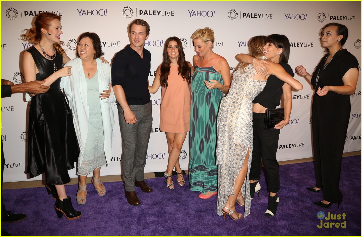 Arielle Kebbel Gets 'UnREAL' At PaleyLive