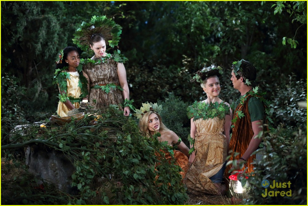 Emma & Xander Accidentally Put A Curse On Camp Kikiwaka In 'Bunk'D'