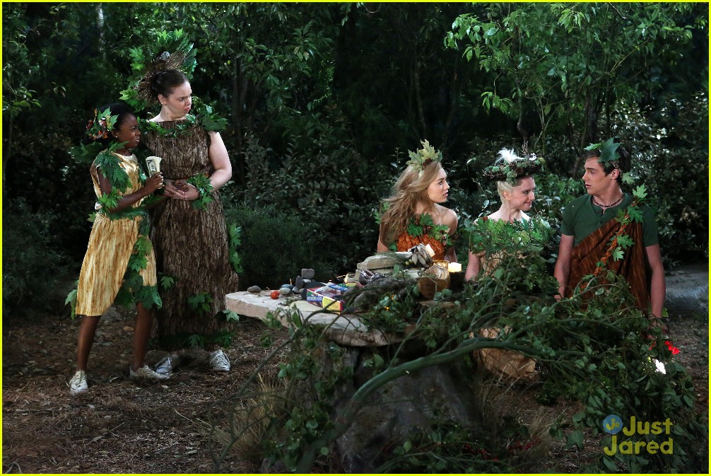 Emma & Xander Accidentally Put A Curse On Camp Kikiwaka In 'Bunk'D'