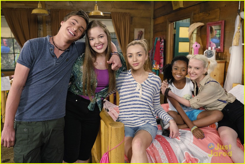 Emma & Xander Accidentally Put A Curse On Camp Kikiwaka In 'Bunk'D'