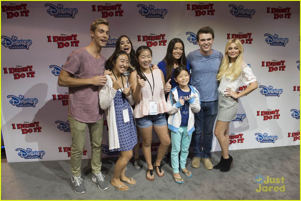 Calum Worthy & Raini Rodriguez Make It A Dance Party At D23