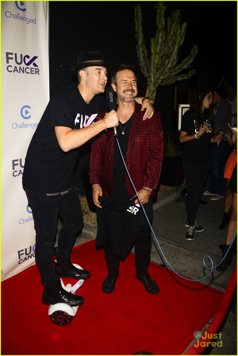Italia Ricci & Jonathan Bennett Step Out For FCancer Benefit