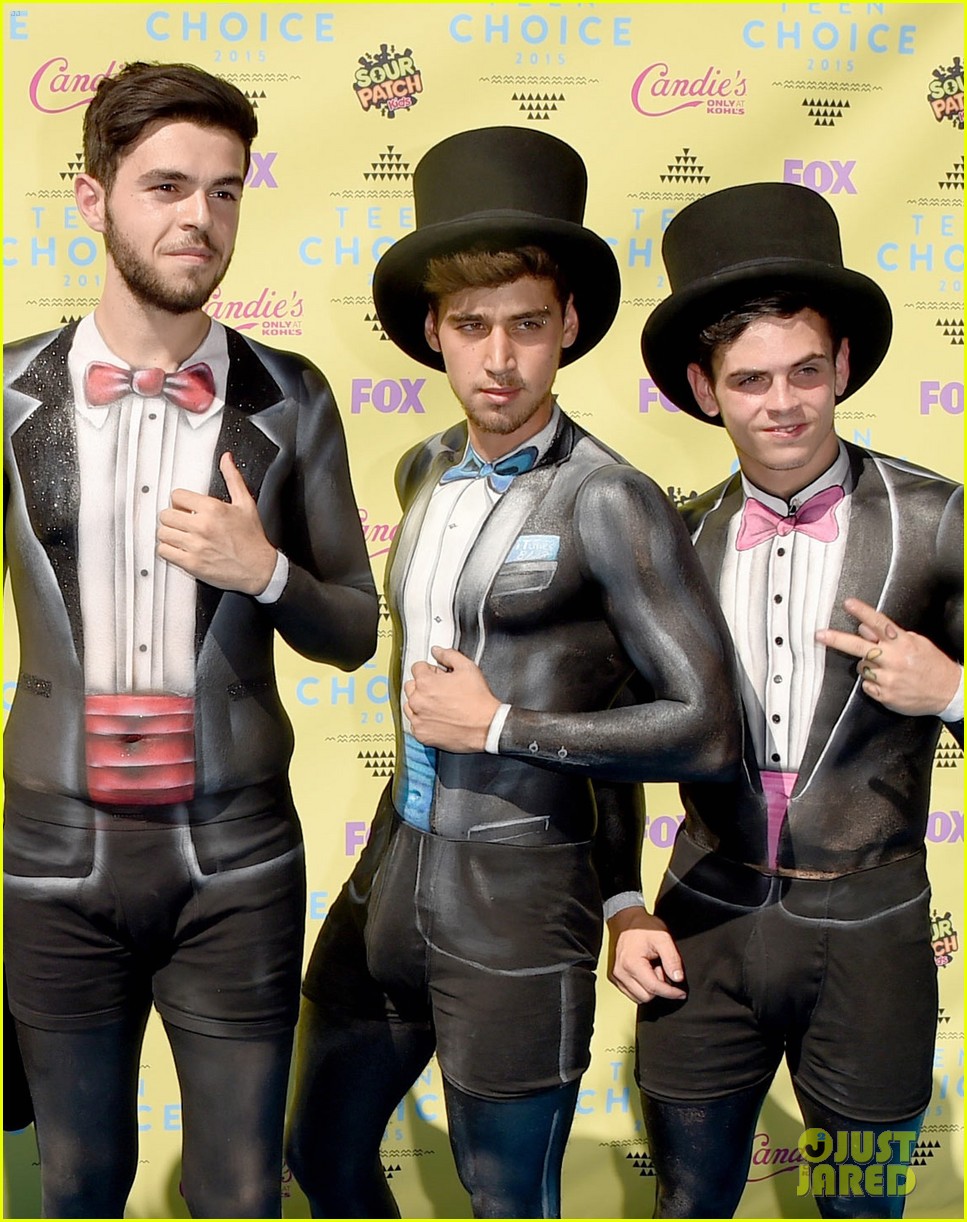 Janoskians Present to One Direction at Teen Choice 2015!