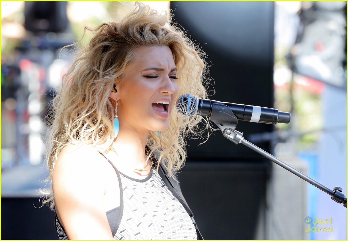 Jason Derulo and Tori Kelly Perform In The Heat At Pandora's Summer Crush Concert
