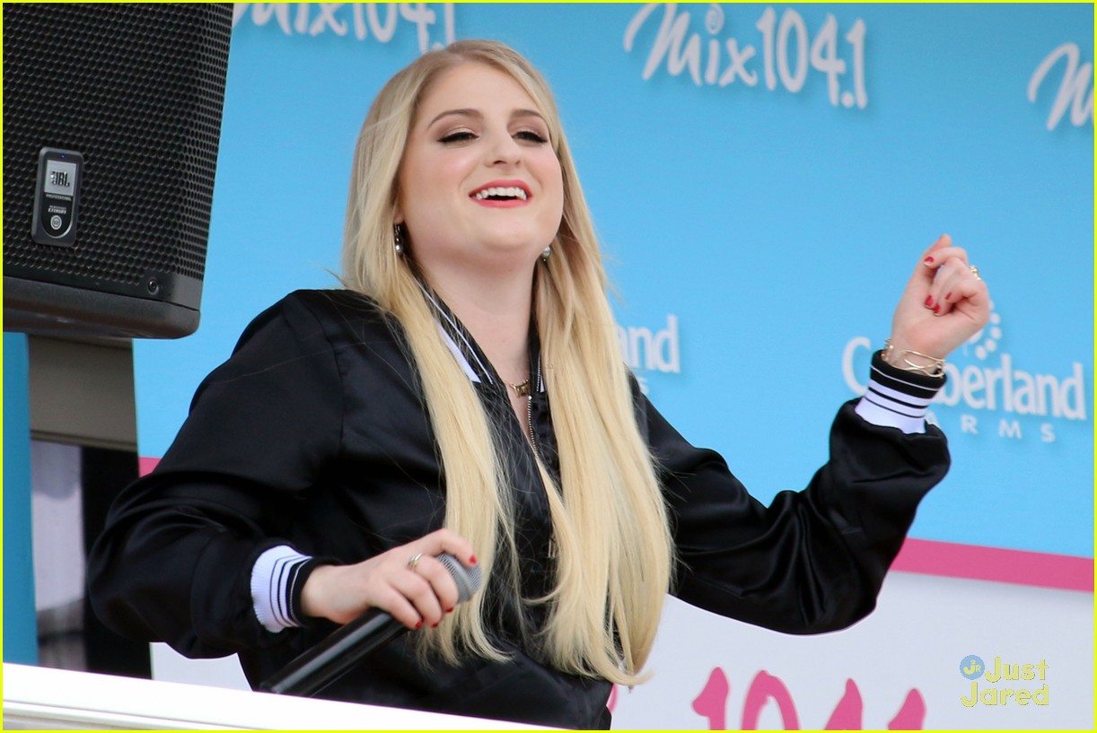 Meghan Trainor Returns To Cape Cod For Fun Beach Bash!