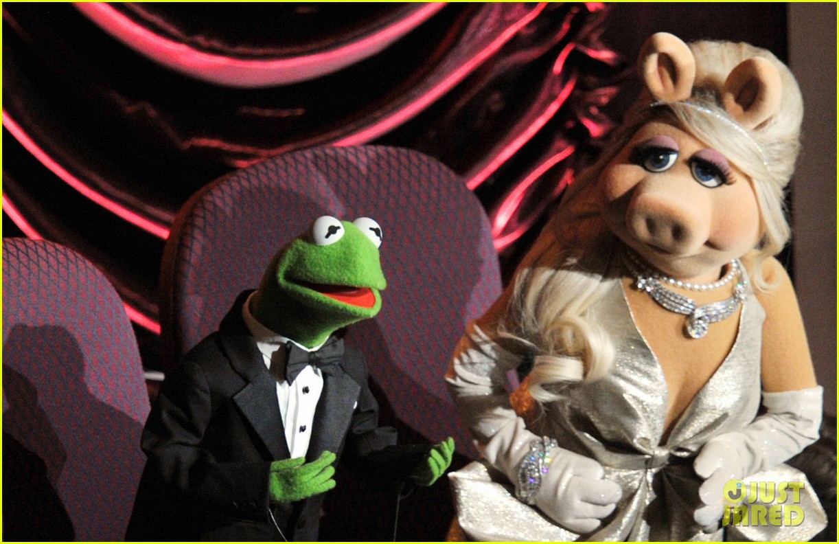 Miss Piggy & Kermit the Frog Break Up