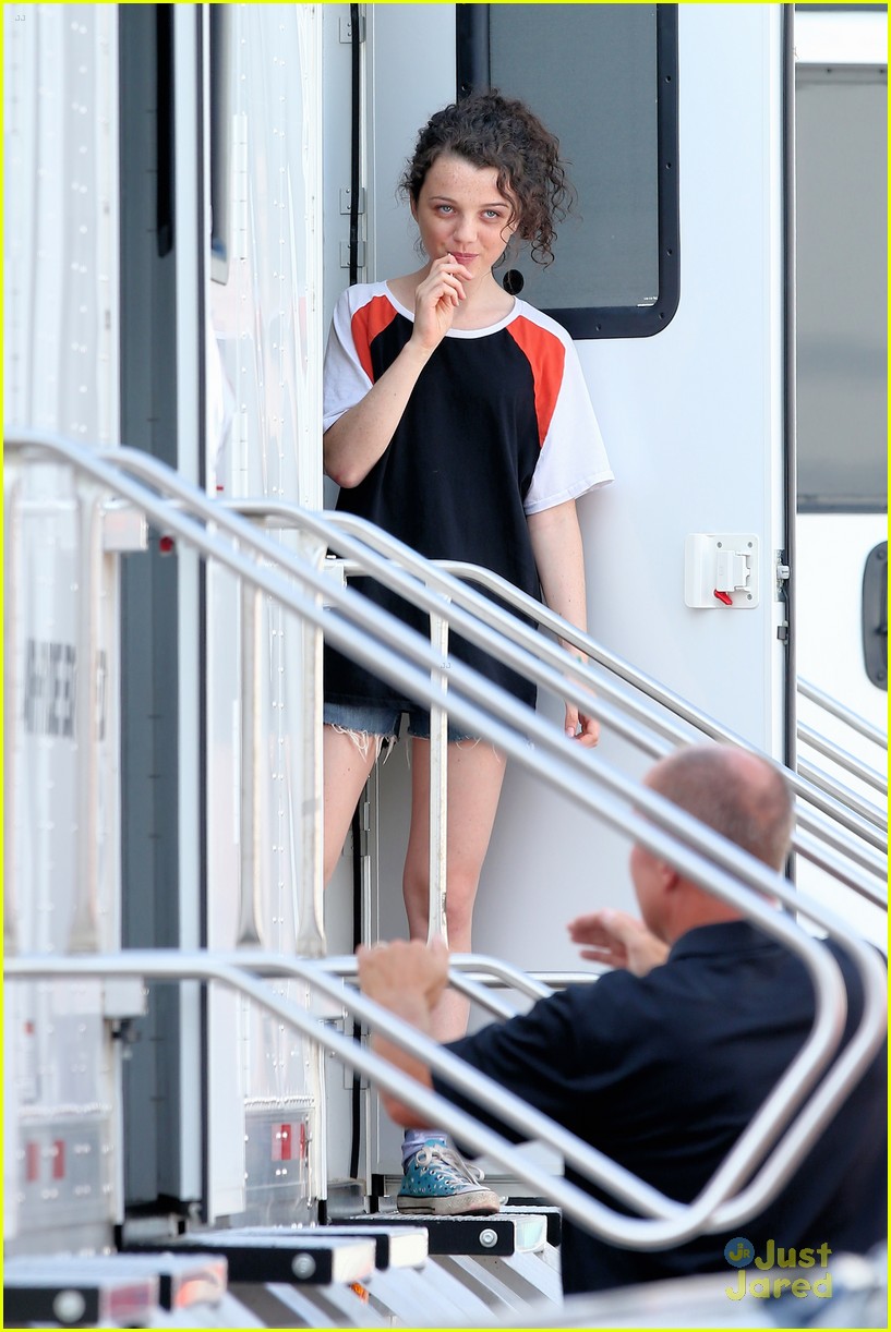 Stefania Owen Hugs Luke Wilson On 'All We Had' Set