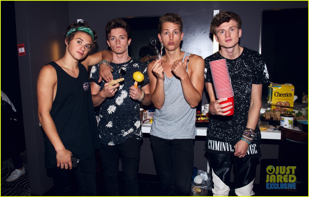 The Vamps Bring Us Backstage at Final U.S. Tour Stop! (Exclusive Pics)