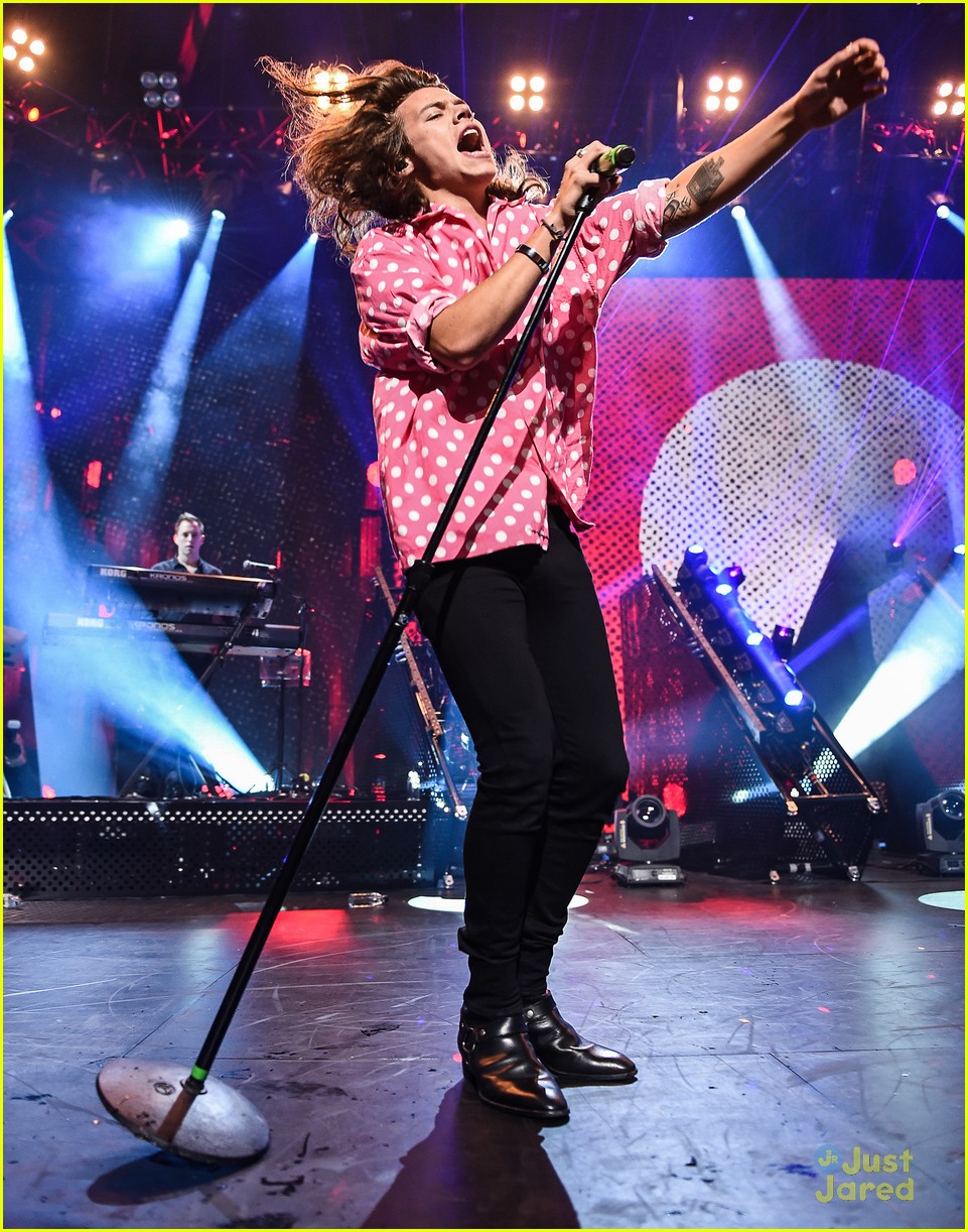 One Direction Play Apple Music Festival After Dropping New Song 'Infinity'