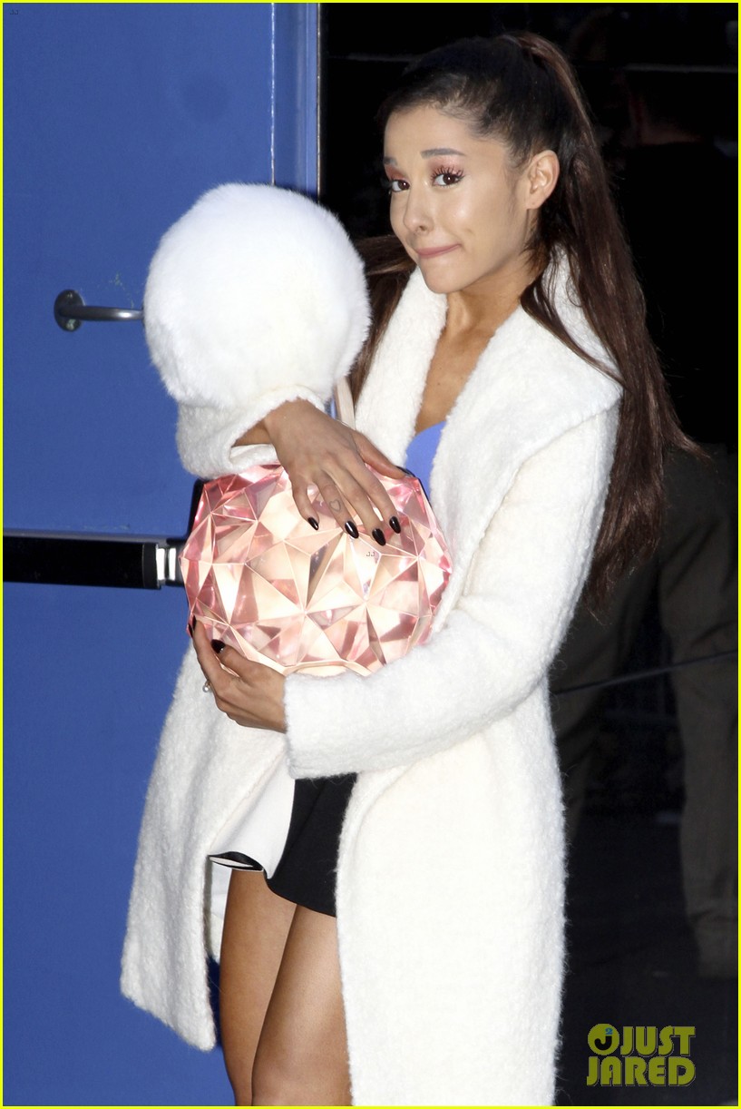 Ariana Grande Addresses Donut-Licking Incident on 'Good Morning America' (Video)