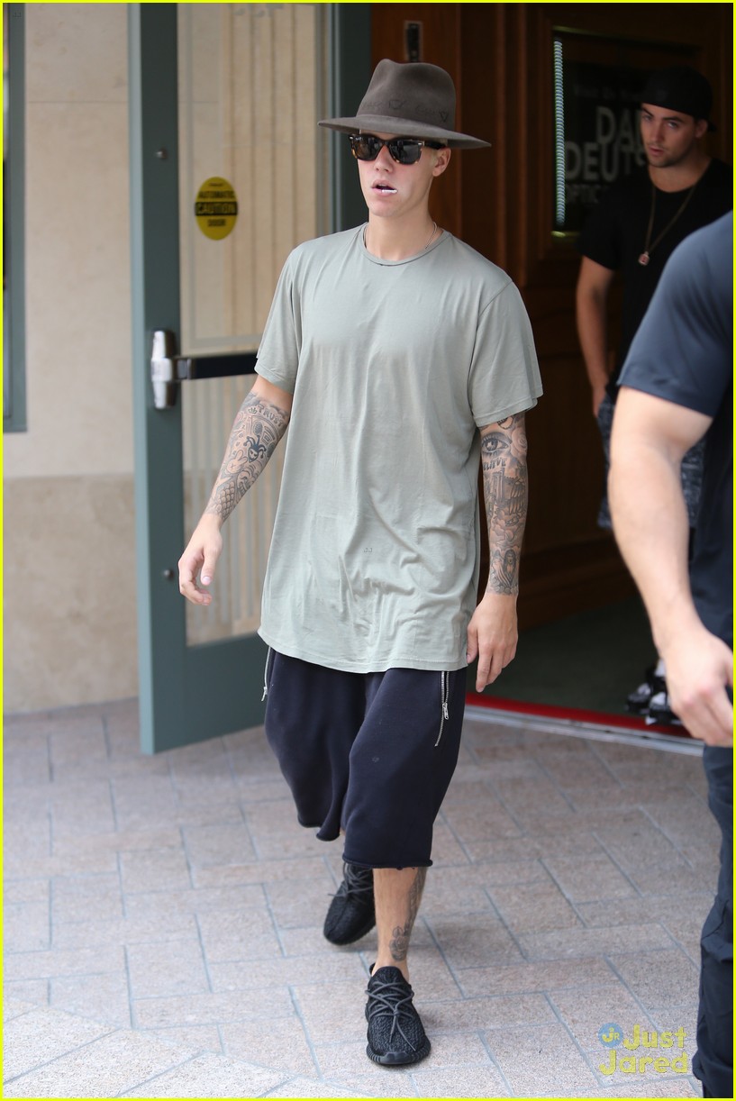 Justin Bieber Performs 'What Do You Mean?' At Think It Up Telecast