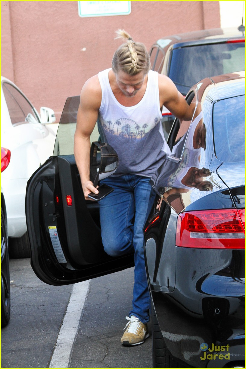Derek Hough Wears His Hair In A French Braid For 'DWTS' Practice