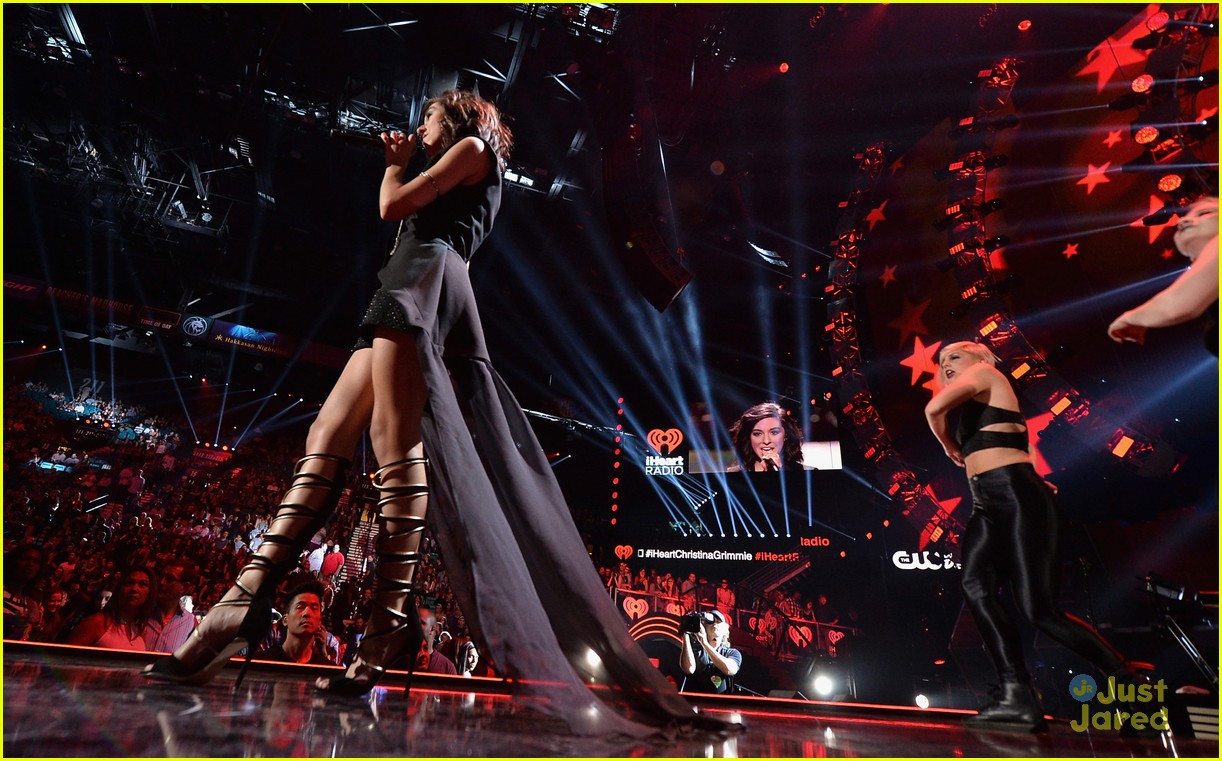 Christina Grimmie Opened Up The iHeartRadio Music Festival In Vegas & Slayed It!