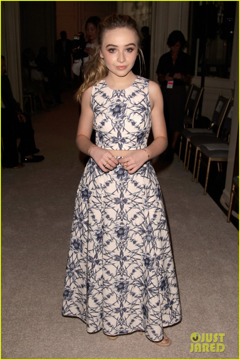 Sabrina Carpenter & Olivia Holt Buddy Up for Marchesa Show at NYFW