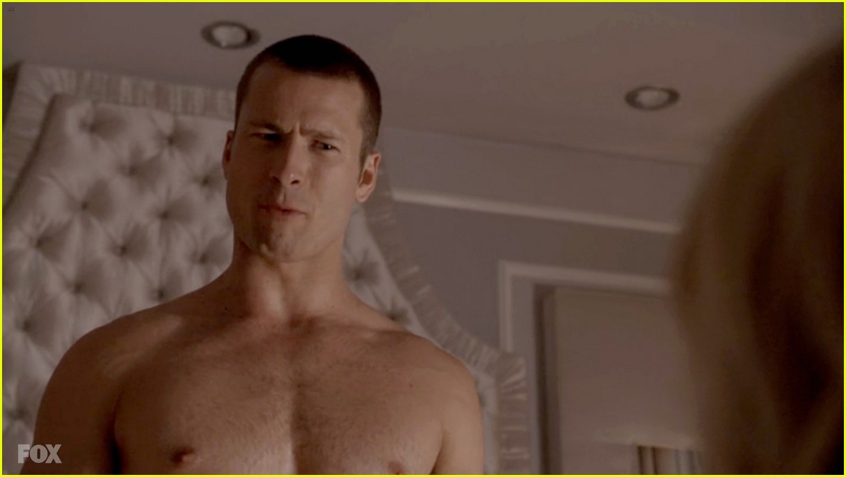 Nick Jonas Had a Shirtless Workout Scene on 'Scream Queens'!