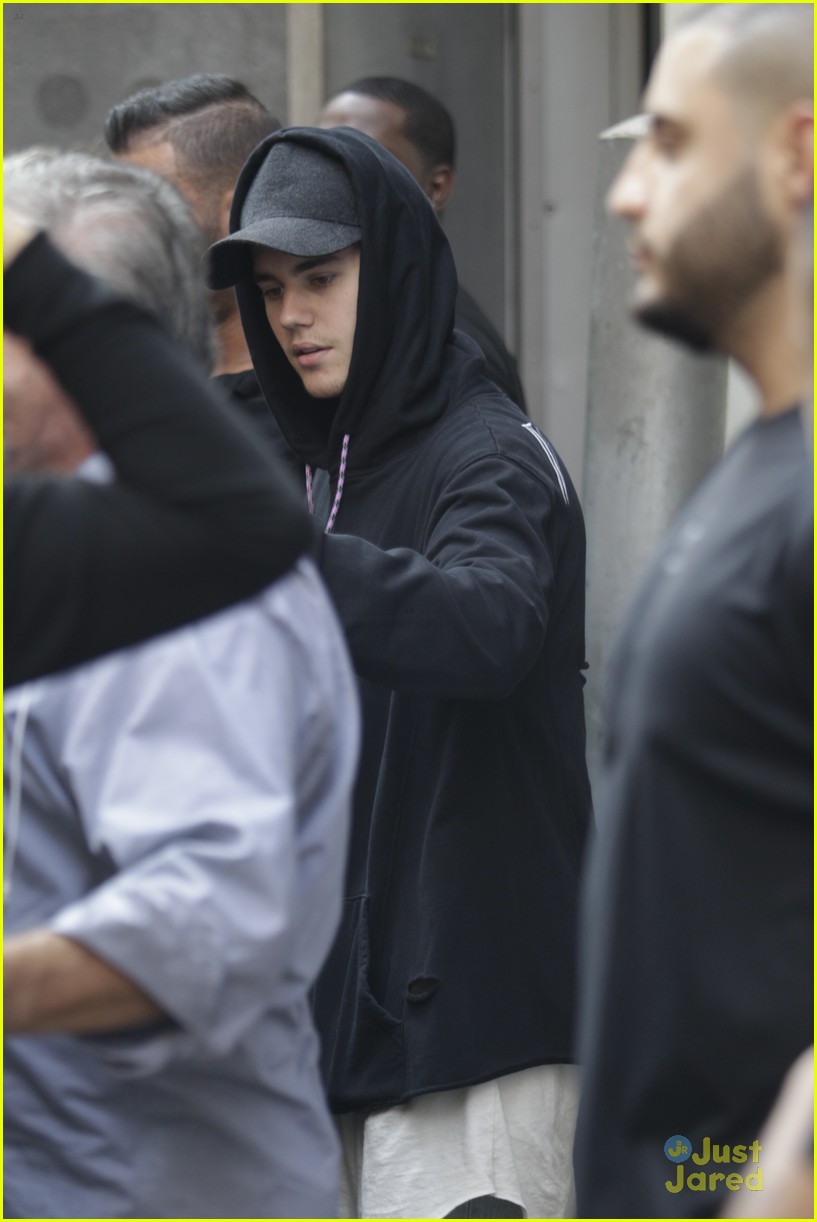 Kendall Jenner, Justin Bieber & Gigi Hadid Celebrate Travis Scott's New Album In NYC