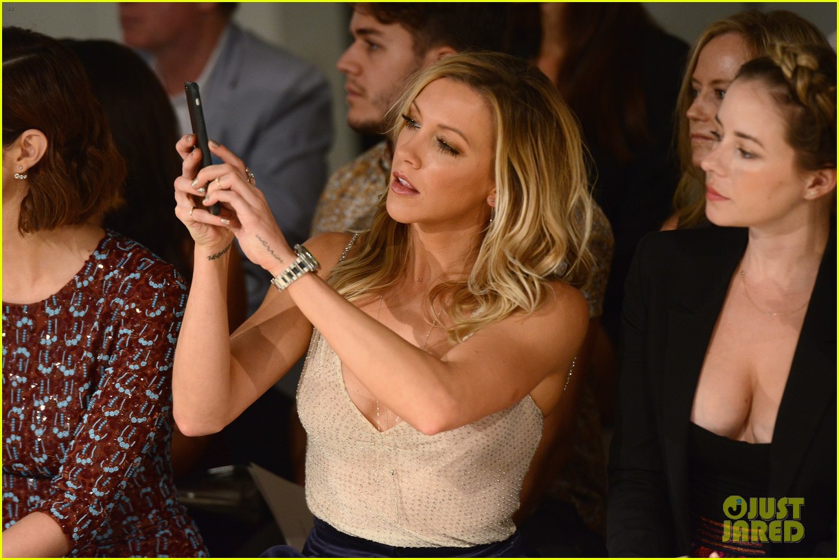 Kiernan Shipka & Katie Cassidy Bring Major Style to NYFW Shows!