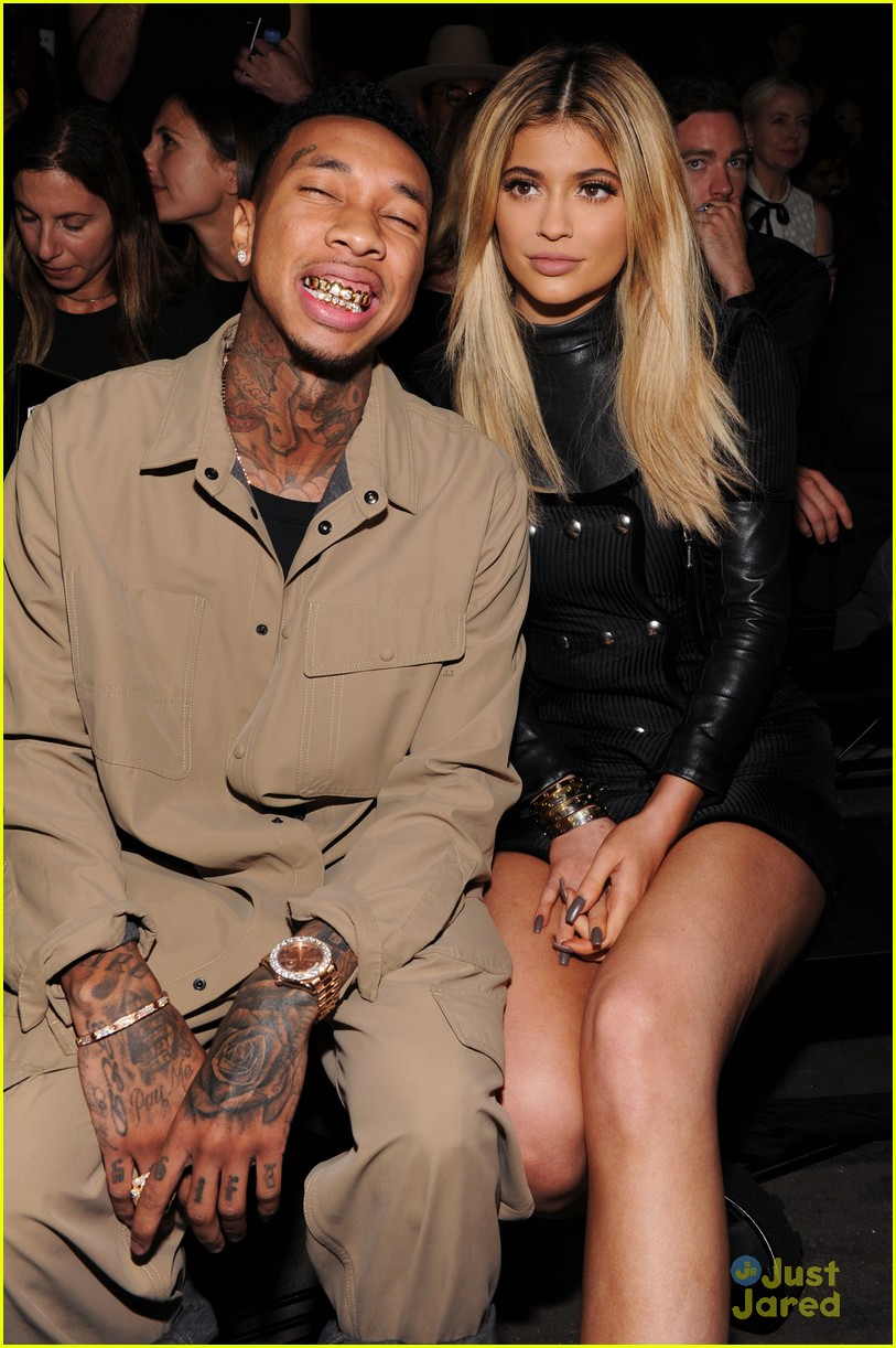 Kylie Jenner Attacked By Fan, Head Snaps Back From Hair Pull (Video)