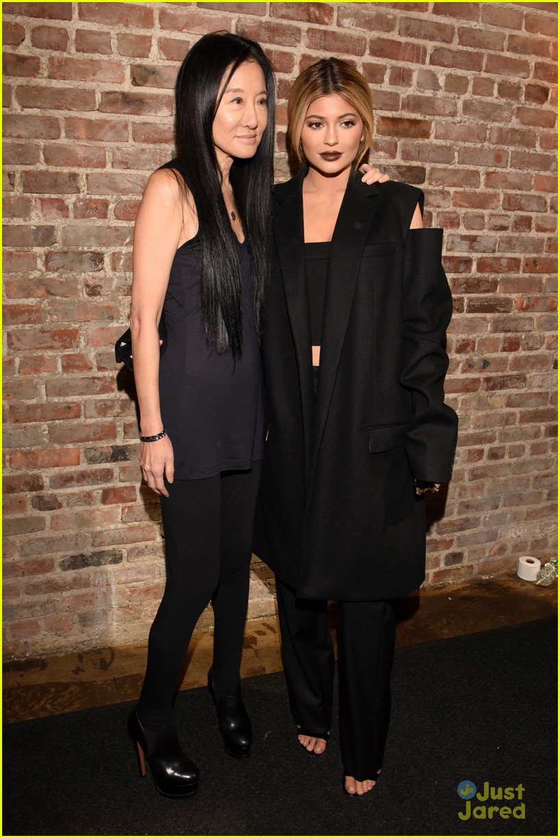 Kylie Jenner Attacked By Fan, Head Snaps Back From Hair Pull (Video)