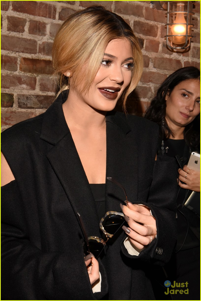 Kylie Jenner Attacked By Fan, Head Snaps Back From Hair Pull (Video)