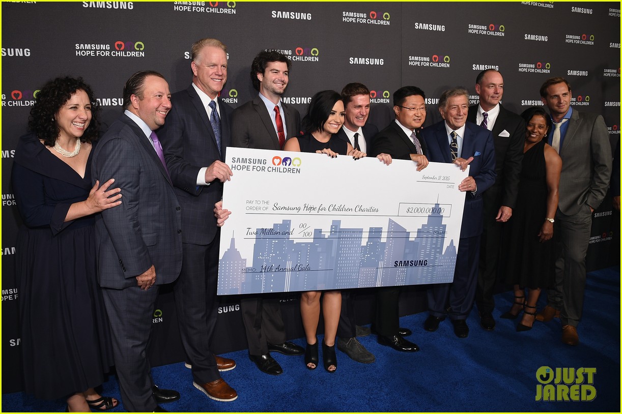 Demi Lovato Releases New Single 'Confident' - Listen Now!