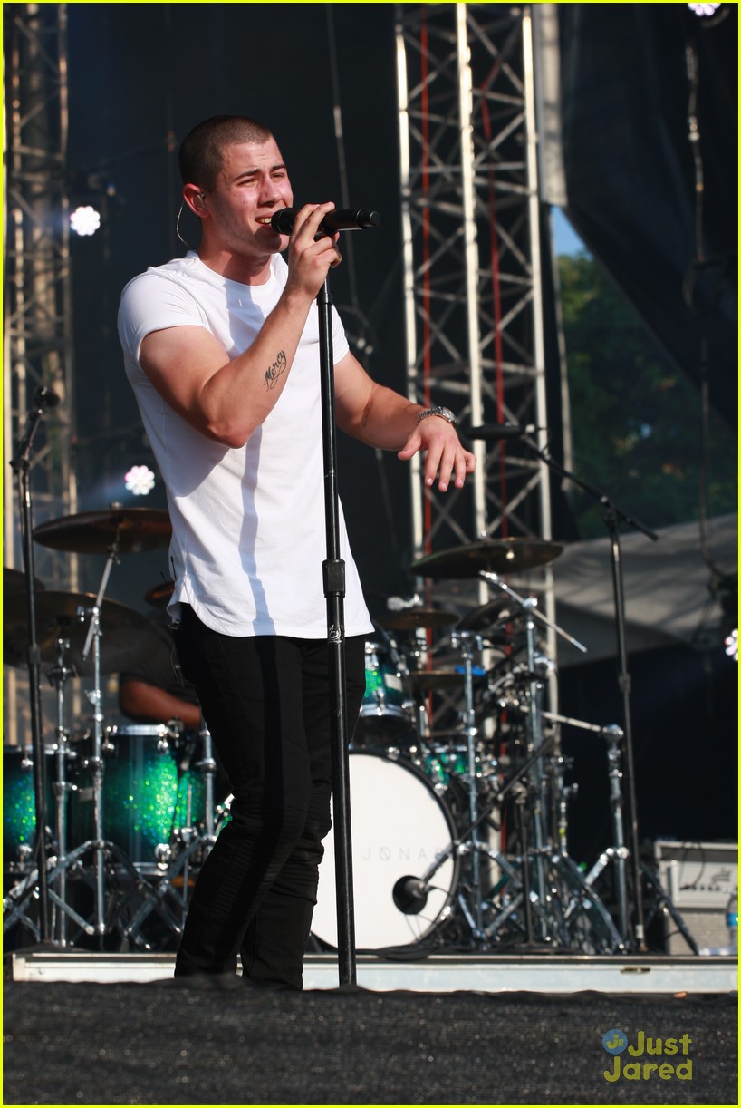 Nick Jonas Hits Made In America Festival After Dropping New Song 'Area Code'
