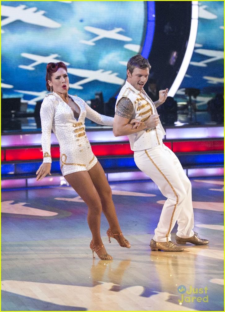 Nick Carter Totally Sweeped Sharna Burgess Off Her Feet On 'Dancing With The Stars' This Week