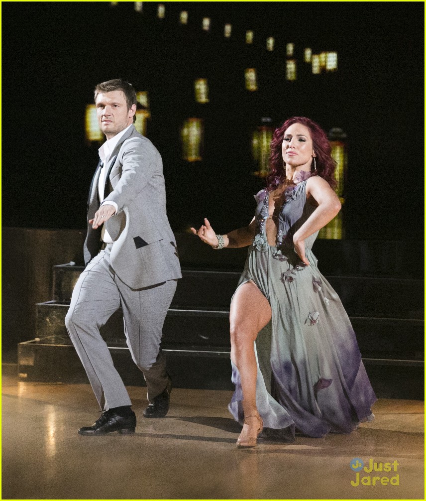 Nick Carter Totally Sweeped Sharna Burgess Off Her Feet On 'Dancing With The Stars' This Week