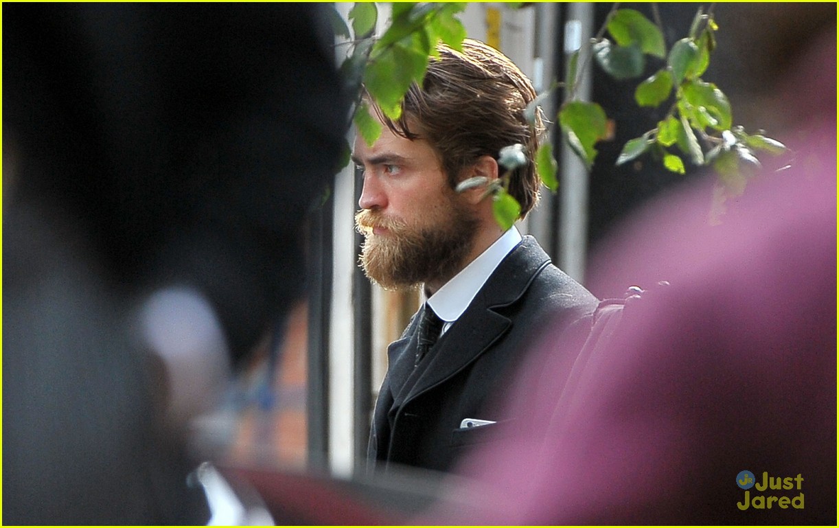 Robert Pattinson Has a Very Bushy Beard for 'Lost City of Z'