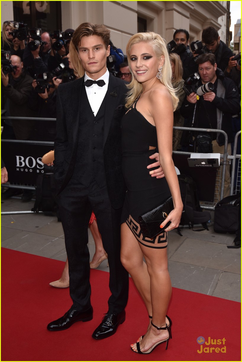 Pixie Lott & Oliver Cheshire Couple Up For GQ Men Of The Year Awards 2015