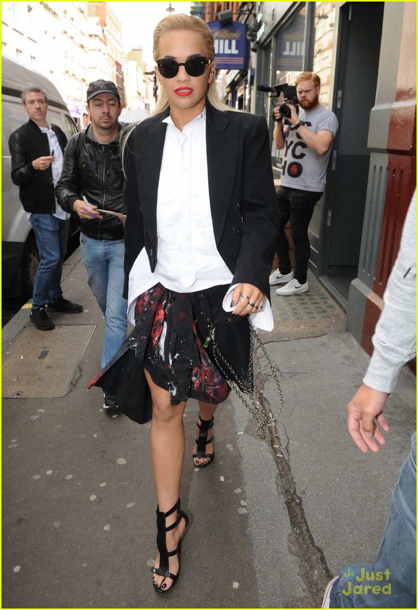 Rita Ora Defends Her El Rey Concert Wardrobe