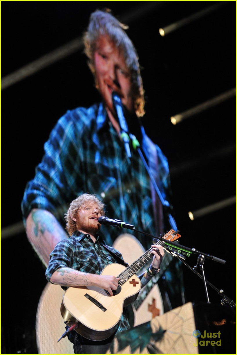 Ed Sheeran Isn't The Subject Of Ellie Goulding's 'On My Mind'