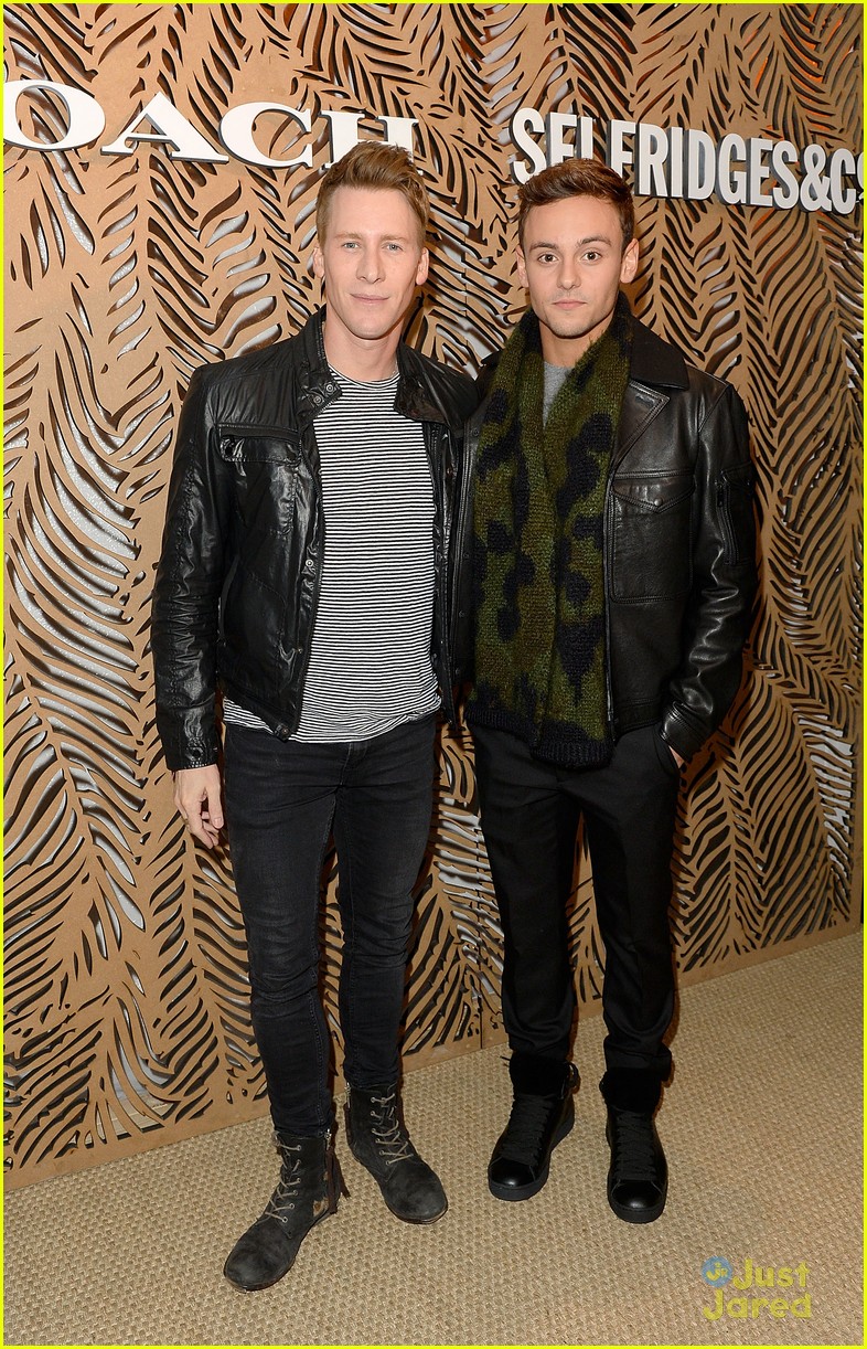 Tom Daley's Handstand Out of the Pool Is So Impressive! (Video)