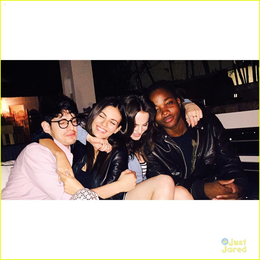 Victoria Justice & Elizabeth Gillies Had A 'Victorious' Reunion!
