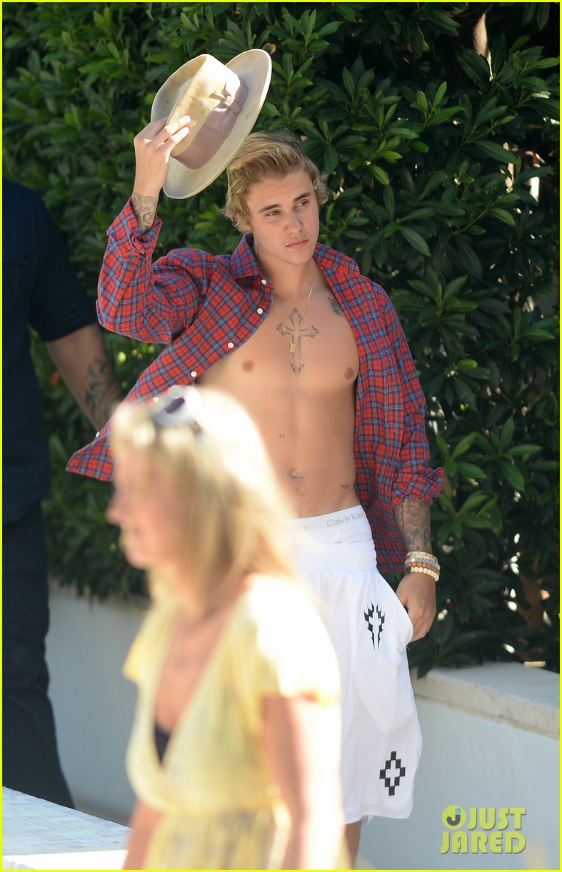 Justin Bieber's Team Threatens Legal Action Over Bora Bora Photos