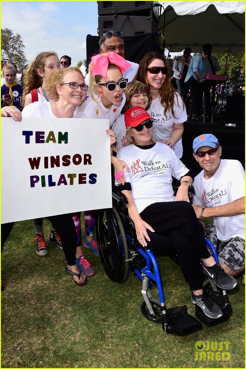 Miley Cyrus Joins L.A County Walk To Defeat ALS