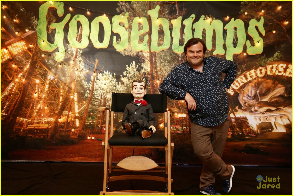 Goosebumps' Dylan Minnette & Odeya Rush Meet Slappy At Los Angeles Photo Call