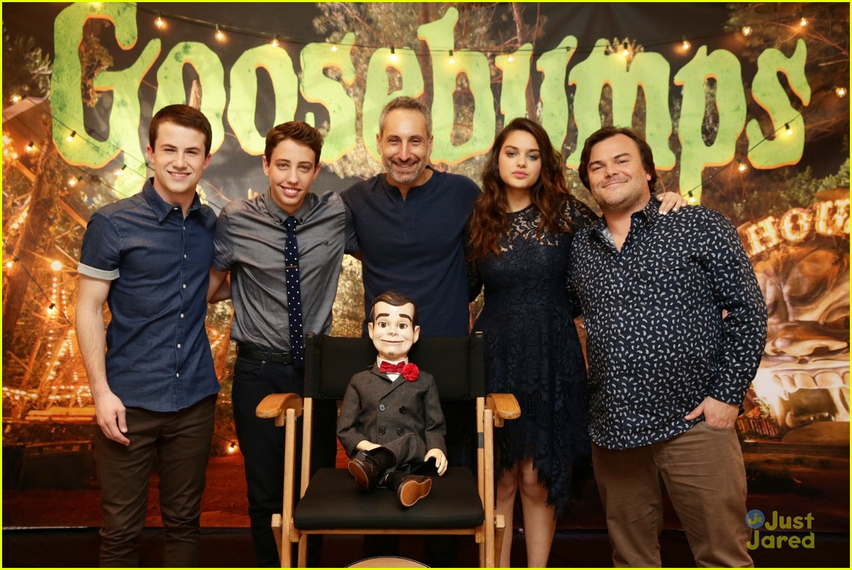 Goosebumps' Dylan Minnette & Odeya Rush Meet Slappy At Los Angeles Photo Call